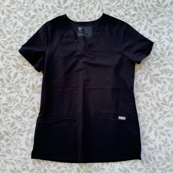 FIGS Women's Casma Three-Pocket Scrub Top Black Size XXS - Picture 2 of 5